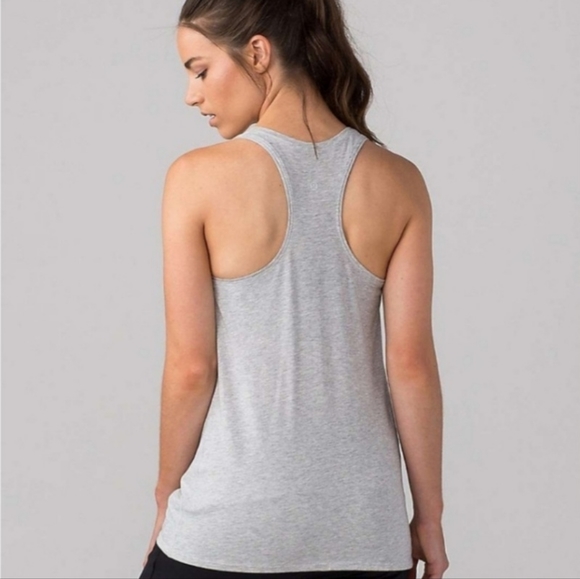 Lululemon Solidarité Love Tank, Size 6 - Picture 3 of 10